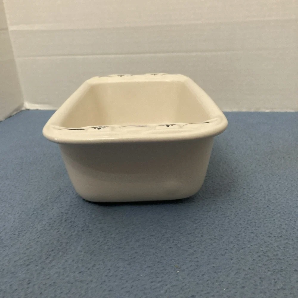 Longaberger Pottery Woven Traditions Blue 1.5 Quart Loaf Pan -8.5